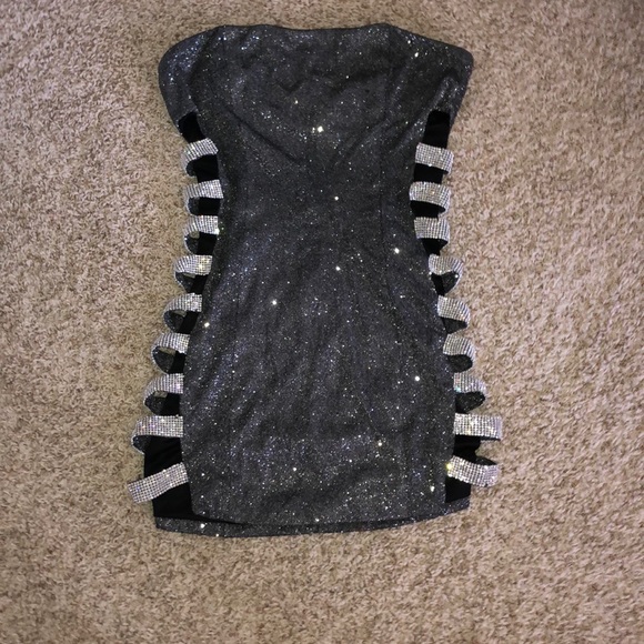 Luxxel Sparkle Strapless Cutout - Picture 1 of 4